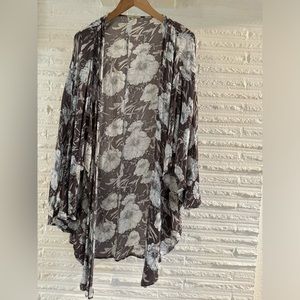 Flowy floral cardigan